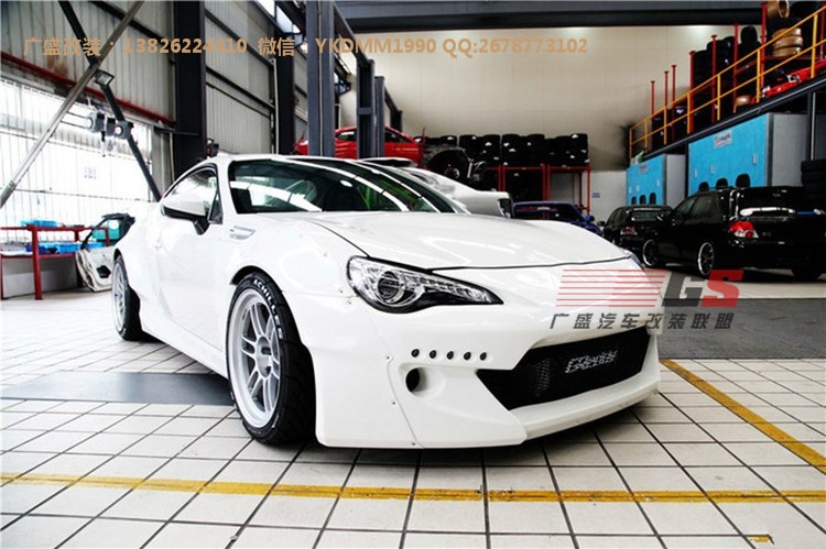 豐田GT86改裝Greddy Rocket bunny寬體二代大包圍碳纖維前唇排氣