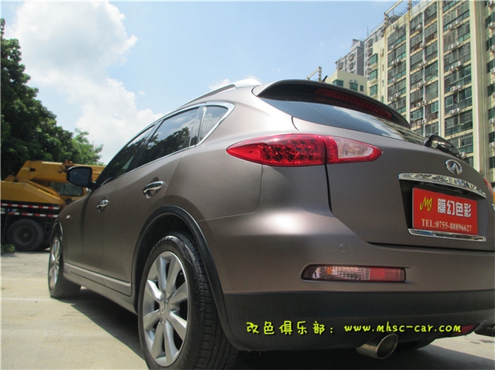 英菲尼迪QX50車身貼膜改顏色 全車貼膜改色施工比利時(shí)麥可貼迷霧棕