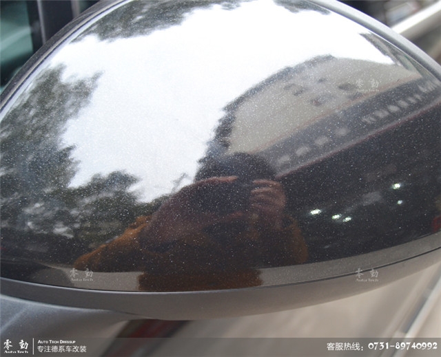 保時(shí)捷卡宴--車身貼膜 雅龍小珠光黑