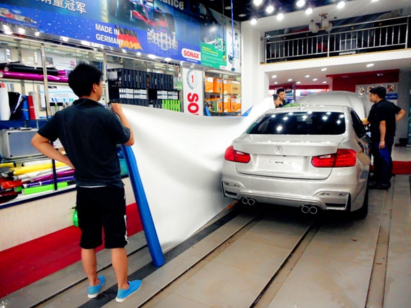 武漢汽車改色貼膜寶馬汽車改色貼膜四季貼膜武昌店