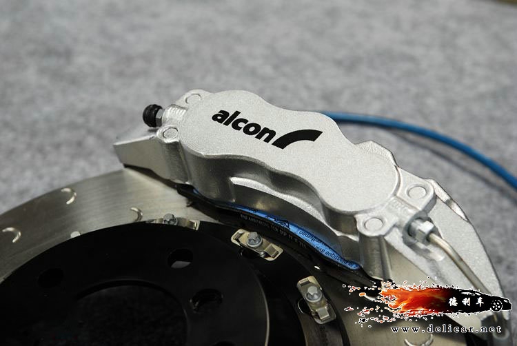 大連改裝寶馬328i Brembo剎車換裝alcon剎車德利車