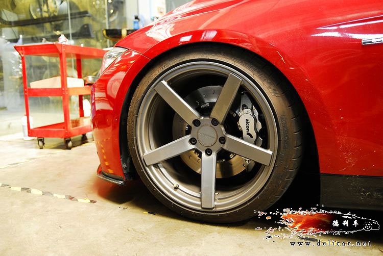 大連改裝寶馬328i Brembo剎車換裝alcon剎車德利車