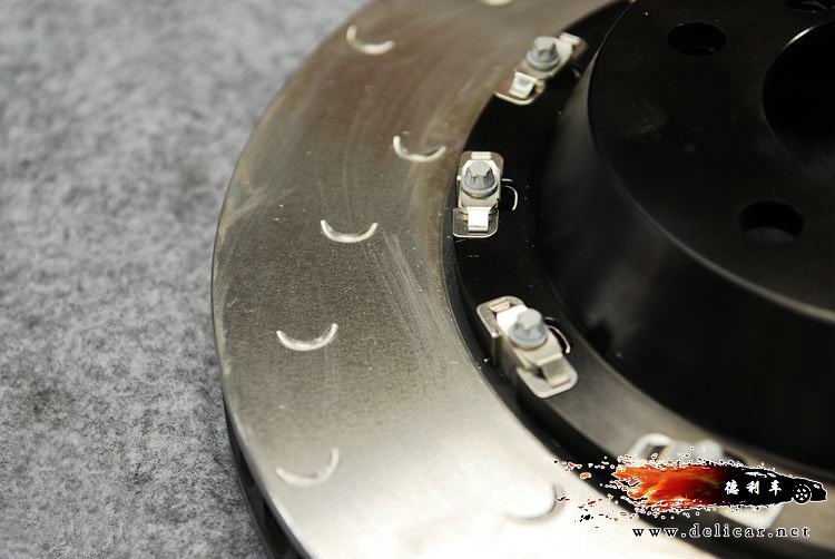 大連改裝寶馬328i Brembo剎車換裝alcon剎車德利車
