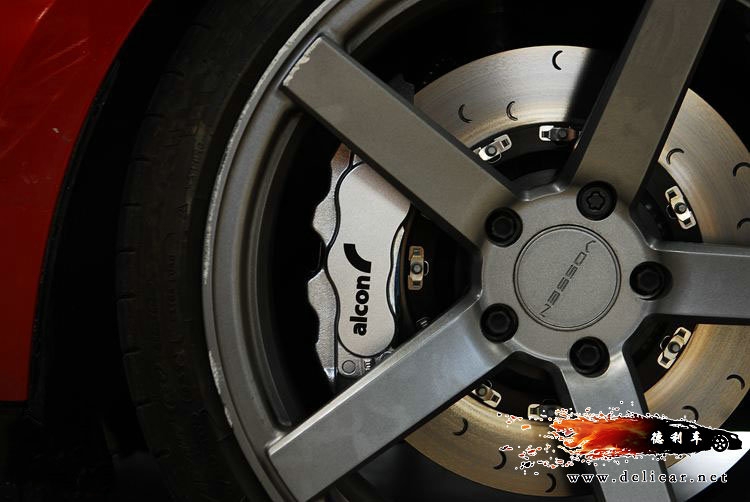 大連改裝寶馬328i Brembo剎車換裝alcon剎車德利車