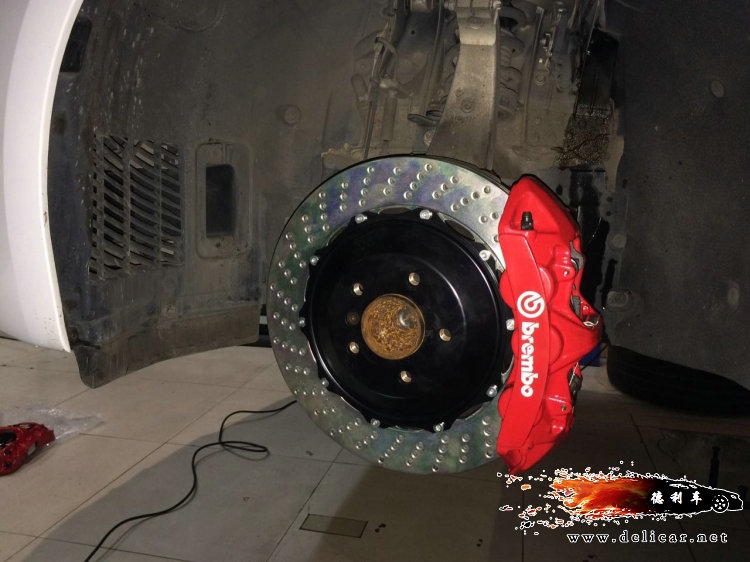 大連改裝寶馬GT5改brembo GT剎車德利車