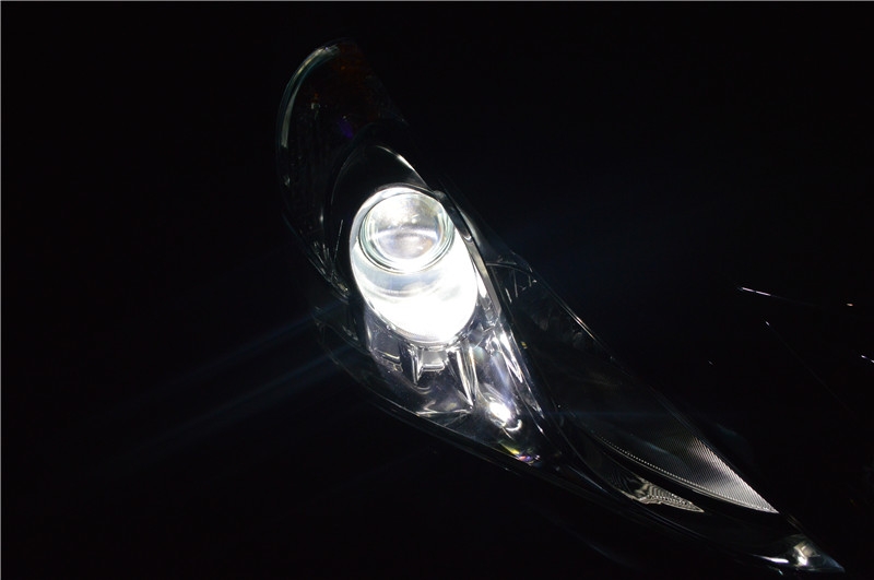 福州汽車燈光升級 現(xiàn)代索八大燈改裝奧迪Q5雙光透鏡歐司朗氙氣燈 福州榮海汽車照明