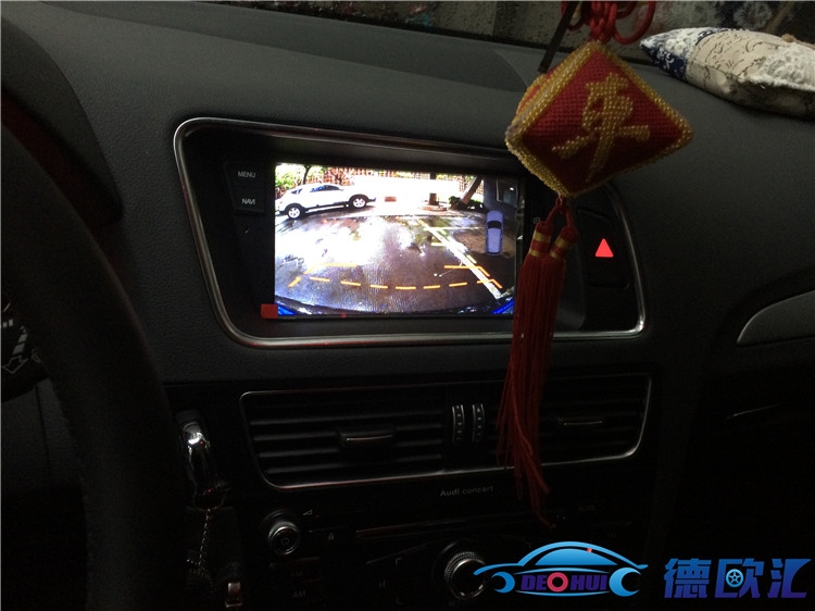湖南湘潭奧迪Q5進(jìn)取升配凱立德導(dǎo)航倒車影像、后排出風(fēng)口