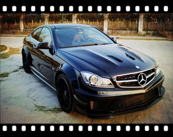 奔馳C級(jí)W204改BLACK-SERIERS包圍套件