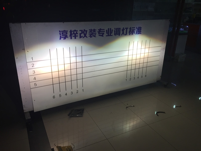 上海09福克斯 大燈改海拉3雙光透鏡 歐司朗氙氣燈 法雷奧安定器 白色天使眼