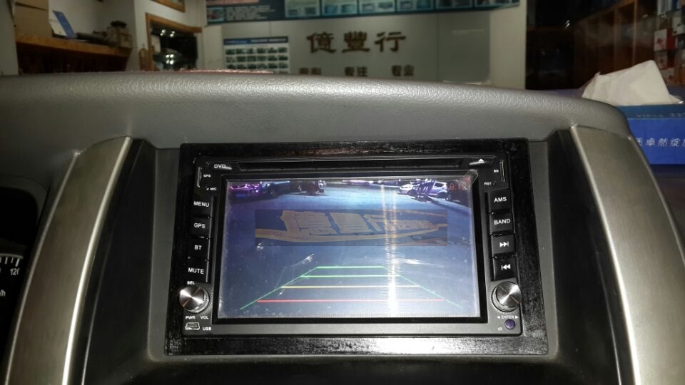 中山億豐行汽車音響改裝.第三只眼睛——日產(chǎn)帥客通用導(dǎo)航