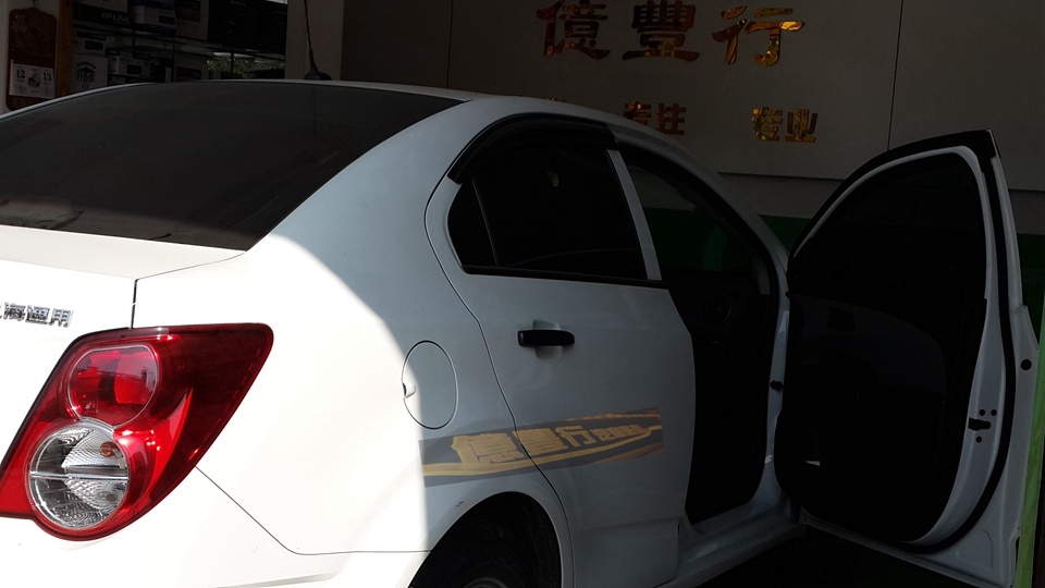 中山億豐行汽車音響改裝.十字的保佑——雪佛蘭通用導航