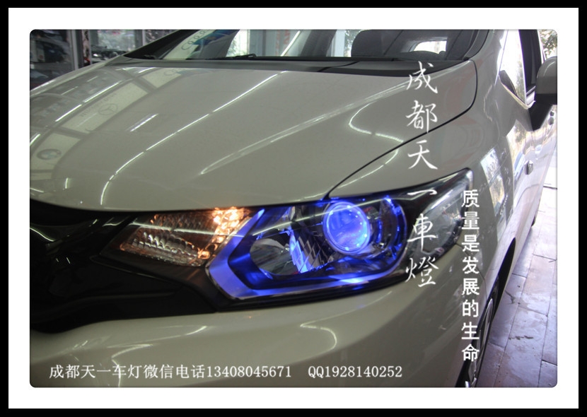 成都新飛度改燈|成都飛度車(chē)燈改裝氙氣燈雙光透鏡日行燈