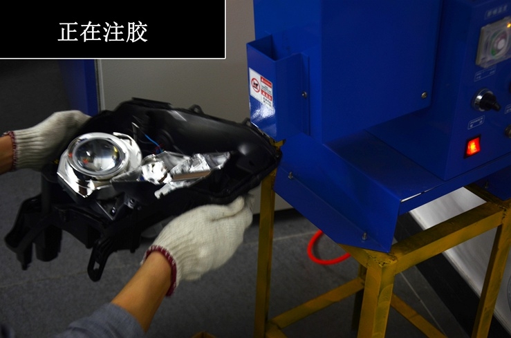英菲尼迪車燈改裝升級(jí)海拉5雙光氙氣大燈