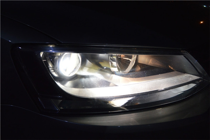 福建福州改燈 大眾速騰改裝氙氣燈海拉雙光透鏡 福州榮海汽車照明