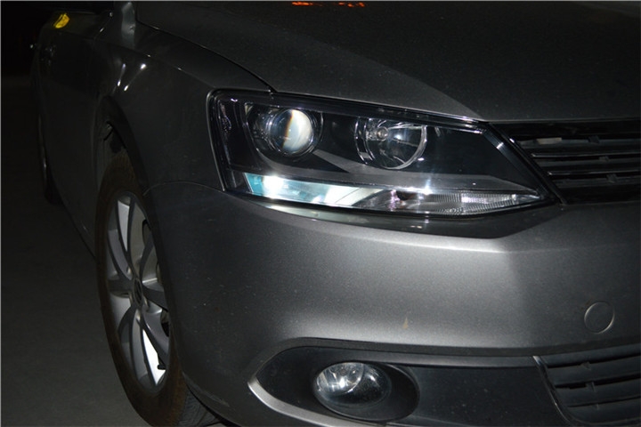 福建福州改燈 大眾速騰改裝氙氣燈海拉雙光透鏡 福州榮海汽車照明