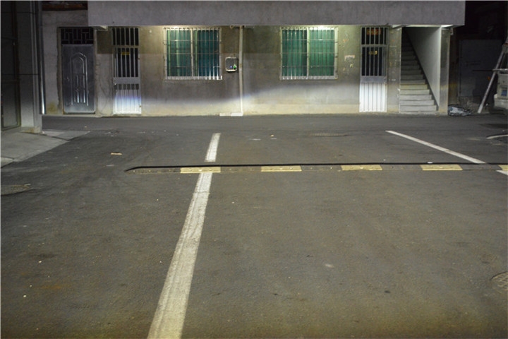 福建福州改燈 大眾速騰改裝氙氣燈海拉雙光透鏡 福州榮海汽車照明