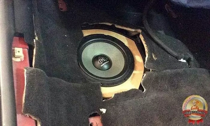 蘇州道聲汽車(chē)音響改裝店寶馬320&意大利PHD MF6.3三分頻套裝，烈日音頻強(qiáng)勢(shì)來(lái)襲