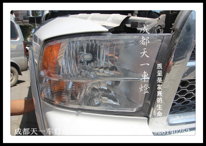 成都道奇RAM公羊皮卡改燈|成都道奇改車燈