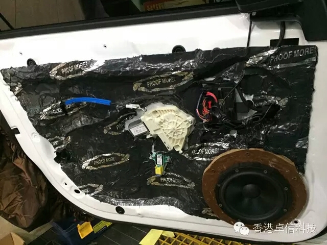 蘇州道聲汽車音響改裝奧迪A4音響升級意大利ATI精巧套裝喇叭