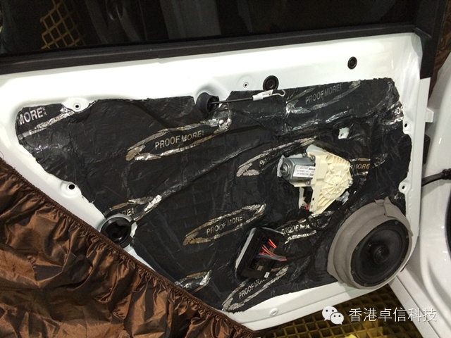 蘇州道聲汽車音響改裝奧迪A4音響升級意大利ATI精巧套裝喇叭