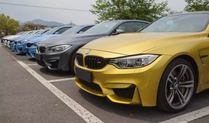 寶馬 M4 、19寸 鍛造 帶胎一套，新車拆下！