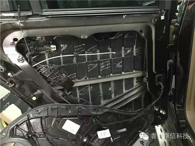 南通市啟東市汽車音響改裝店——奔馳GL450發(fā)燒級意大利ATI音響改裝