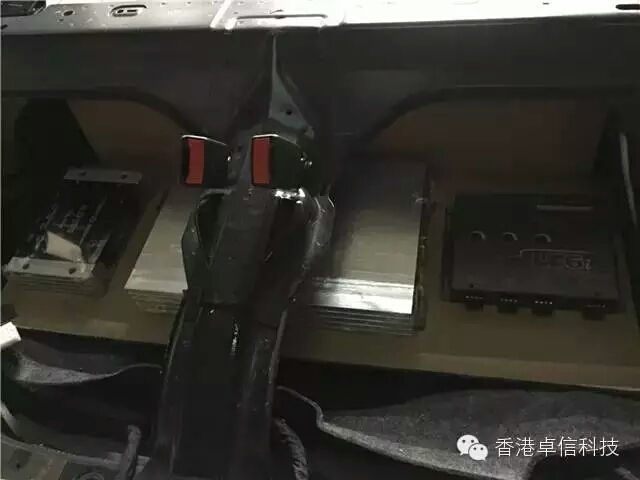 南通市啟東市汽車音響改裝店——奔馳GL450發(fā)燒級意大利ATI音響改裝