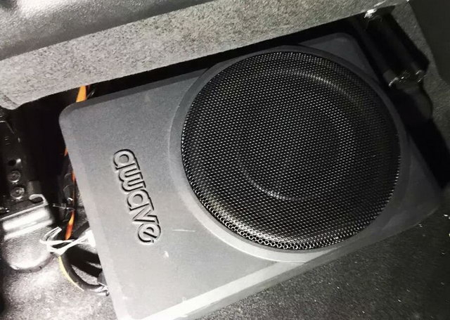 昆明鼎馭汽車音響改裝,現(xiàn)代朗動改裝魔立方汽車音響！