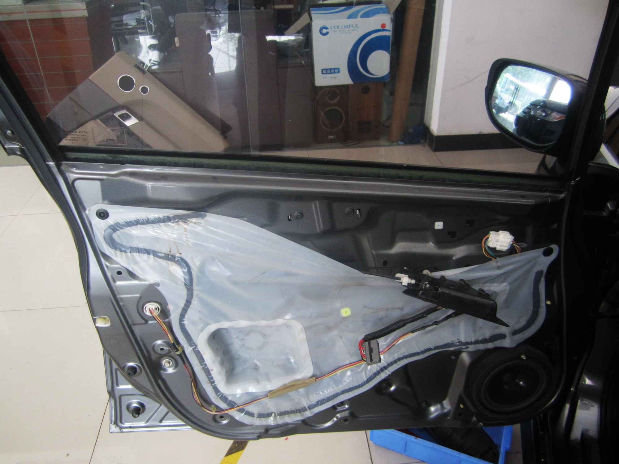 佛山途歌汽車影音：本田飛度音響改裝牧童汽車音響，音樂就是與眾不同