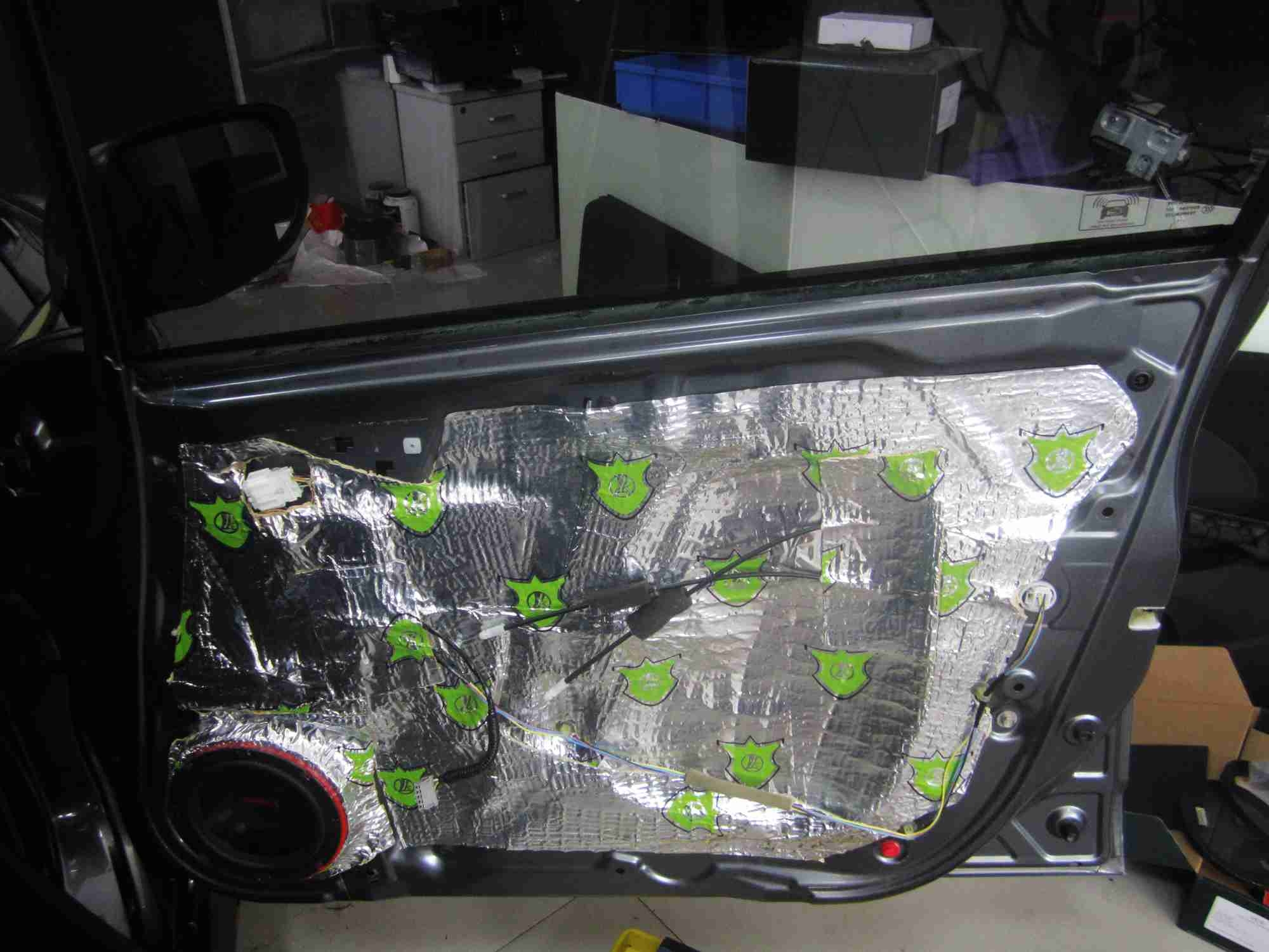 佛山途歌汽車影音：本田飛度音響改裝牧童汽車音響，音樂就是與眾不同