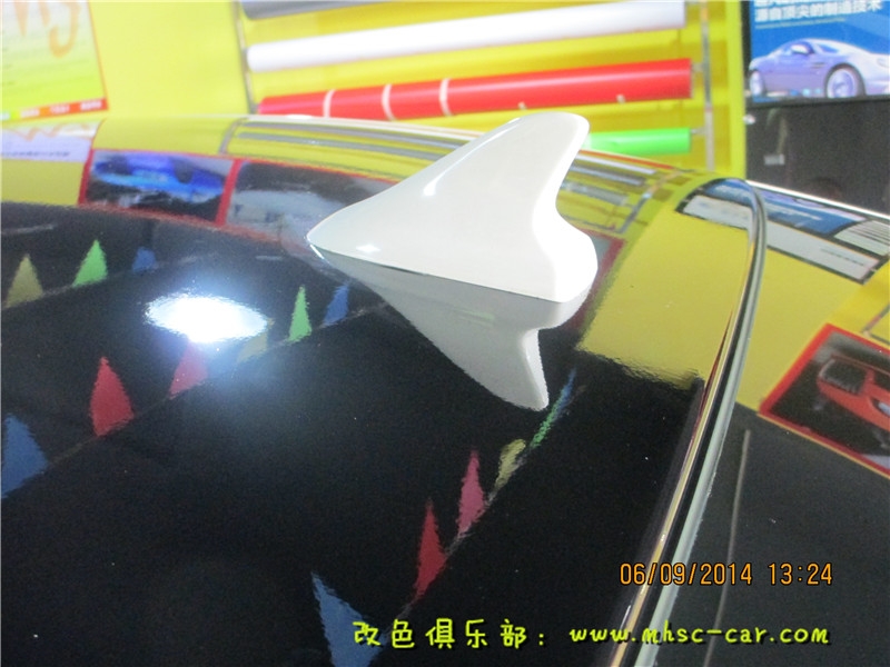 別克君威貼黑頂 黑色車頂膜 車頂貼亮光黑色膜 全景天窗貼膜