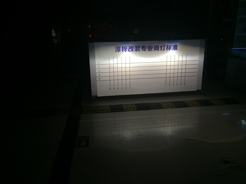 上海JEEP指南者改燈  升級小糸Q5透鏡 飛利浦氙氣燈 華科安定器