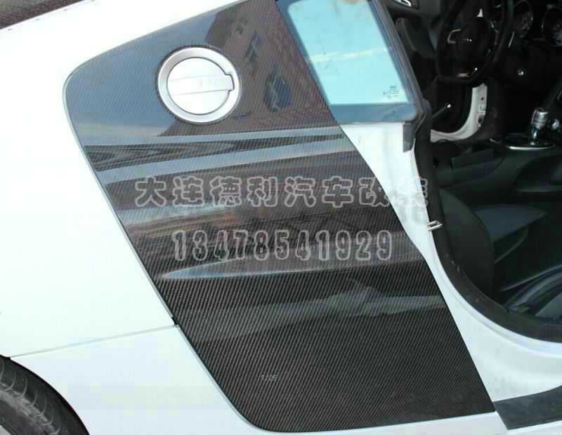 奧迪R8碳纖維葉子板門版代理批發(fā)大連德利改裝件批發(fā)