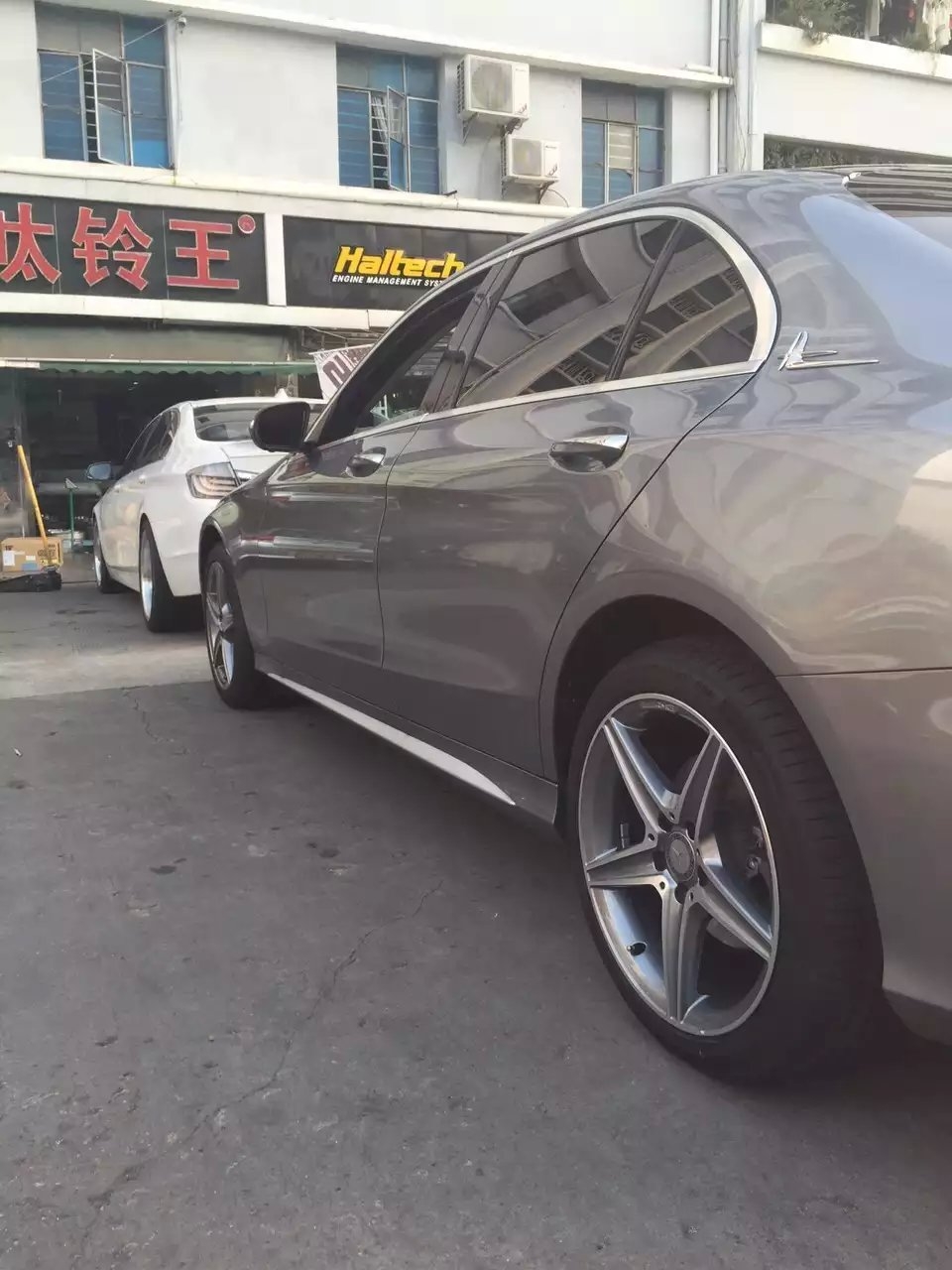 新C、裝18寸 AMG，效果一下子就提升了
