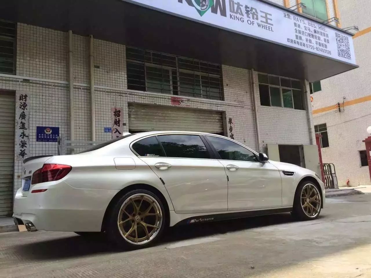 寶馬，裝 HRE 20寸～ 效果給力！