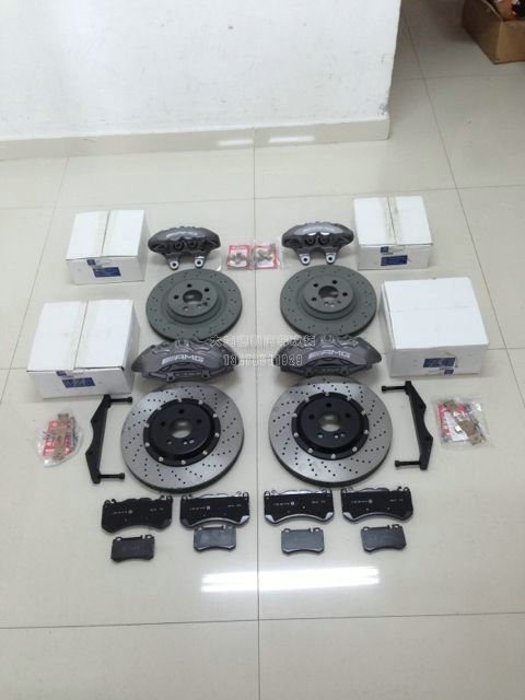 寶馬performance M剎車(chē)正品批發(fā)總代理大連德利汽車(chē)改裝用品批發(fā)