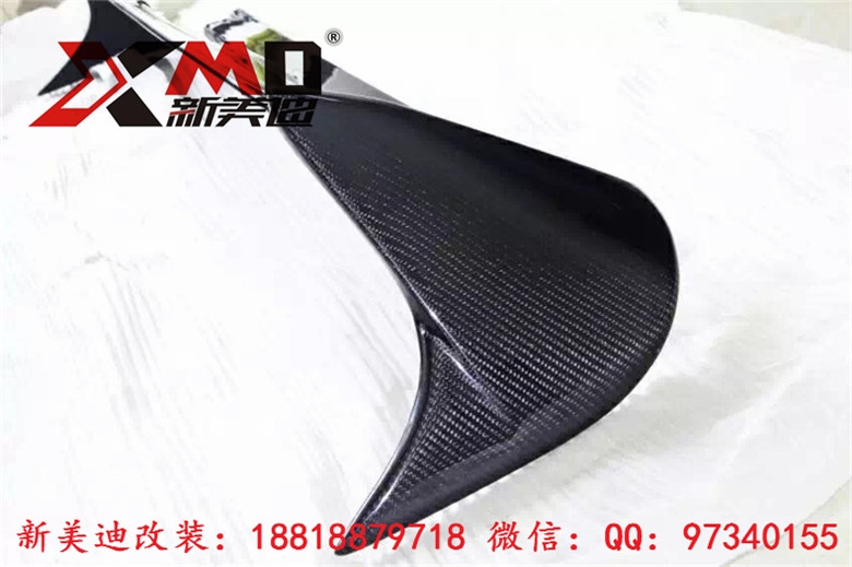 保時捷 PORSCHE MACAN 小卡宴改裝碳纖維頂翼碳纖維尾翼