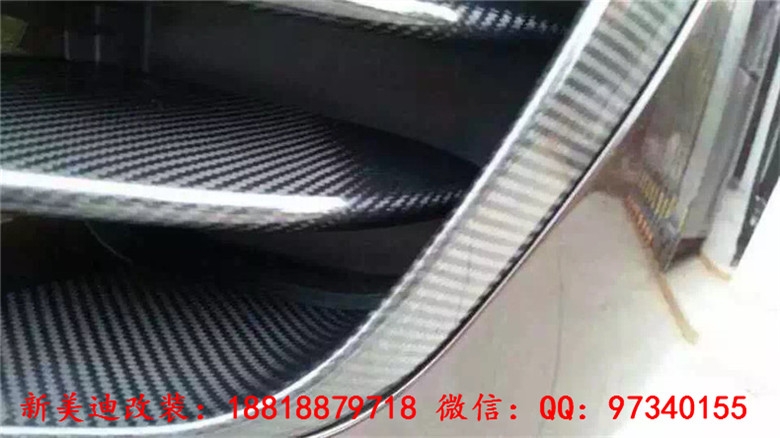 保時(shí)捷 PORSCHE MACAN 小卡宴改裝碳纖維風(fēng)刀