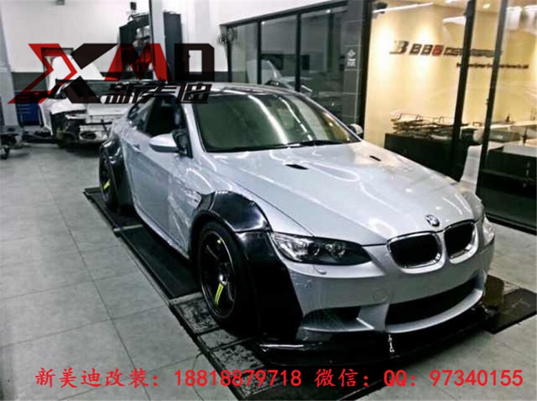 寶馬E92 M3 改裝LB Performance款大包圍前唇 葉子板 后包角 尾翼