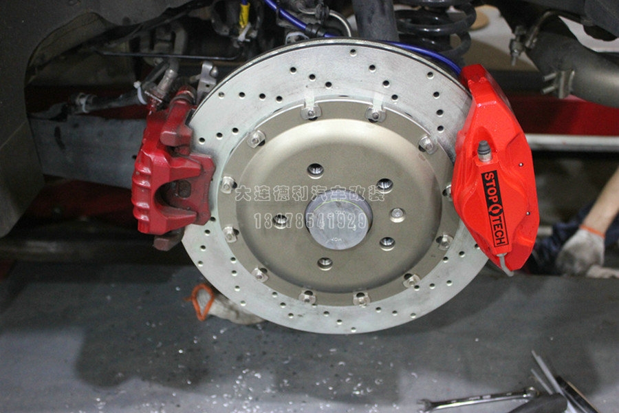 大連專業(yè)改裝奧迪S5 改裝IPE閥門排氣 JBOM三元頭段