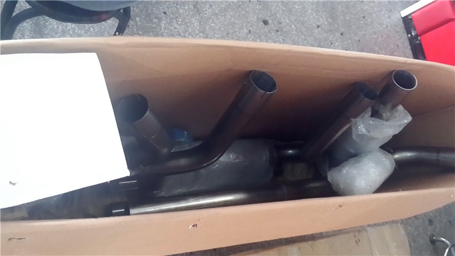 濰坊大切諾基改裝芒果排氣作業(yè)，濰坊無限動力車改