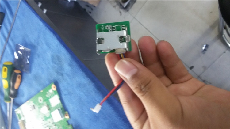 奔馳E200/E260/E320改原廠豪華LED大燈 電尾門(mén) 無(wú)鑰匙進(jìn)入