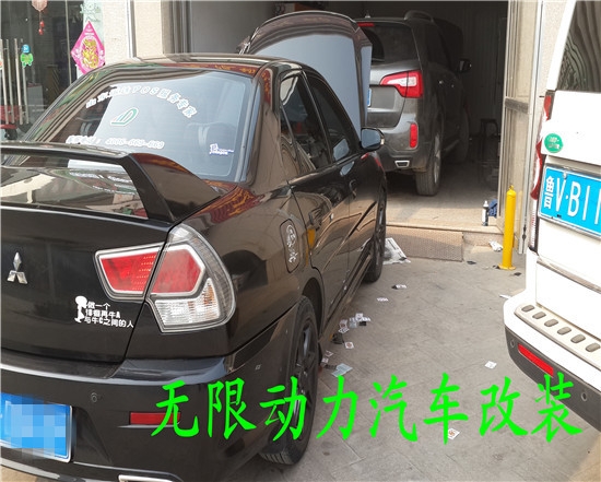 濰坊菱悅改裝輪轂作業(yè)