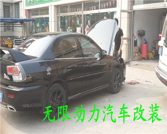 濰坊菱悅改裝輪轂作業(yè)