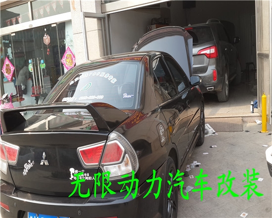 濰坊菱悅改裝輪轂作業(yè)