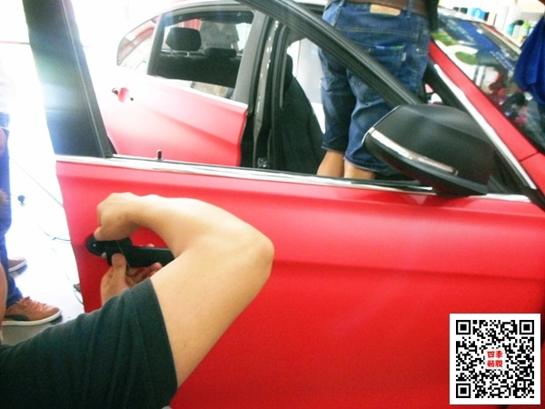 寶馬3系改色貼膜│艾利亞光寶石紅│武漢汽車改色貼膜專營店