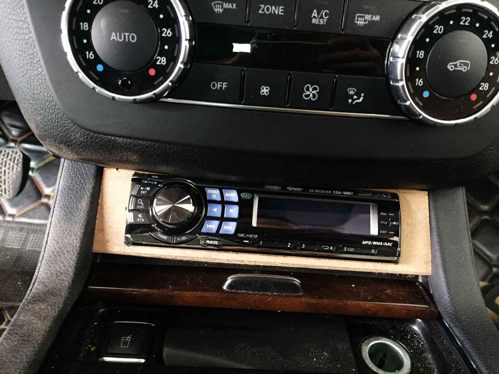 佛山途歌汽車影音：奔馳ML400完美音響改裝,德國(guó)RS貴族喇叭的超凡耳聽享受！
