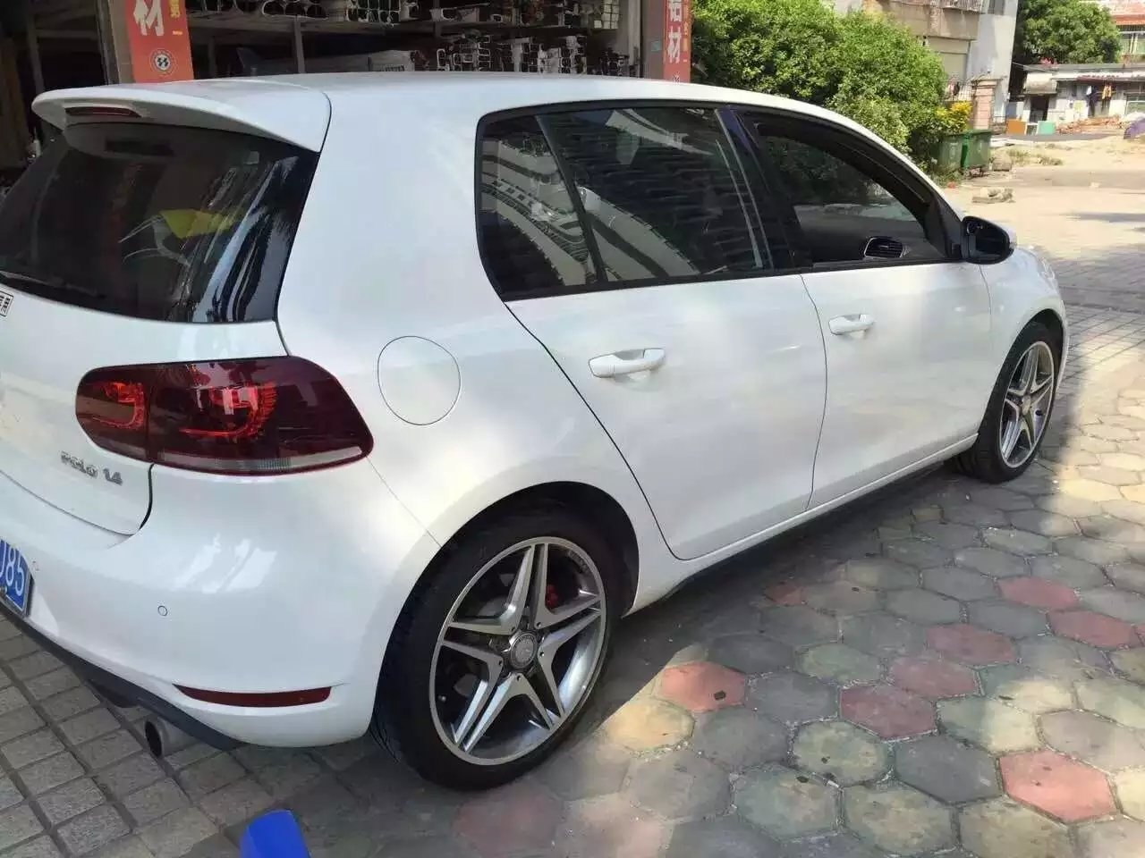 朋友發(fā)來(lái)裝車效果圖 ：大眾 裝18寸