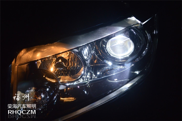 福州汽車燈光升級(jí) Jeep指南者改燈車燈改裝氙氣燈海拉三雙光透鏡 福州榮海汽車照明
