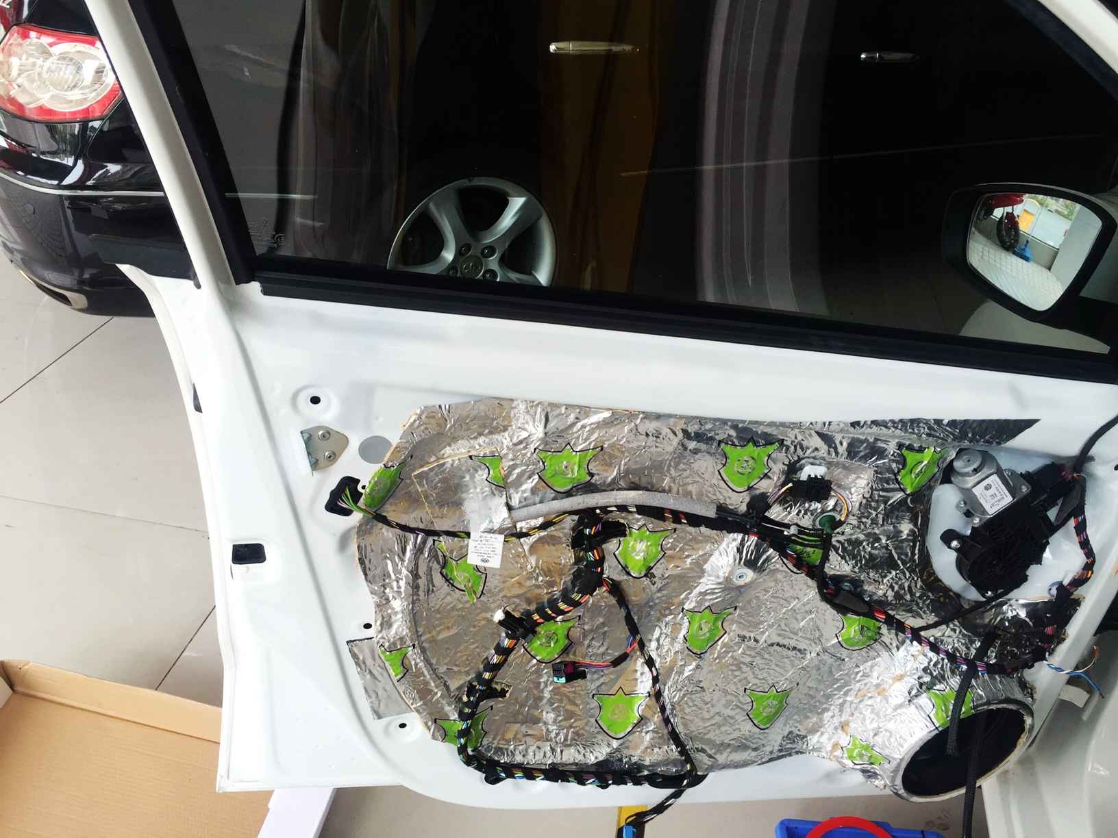 佛山途歌汽車影音:大眾polo音響升級,高品質高享受